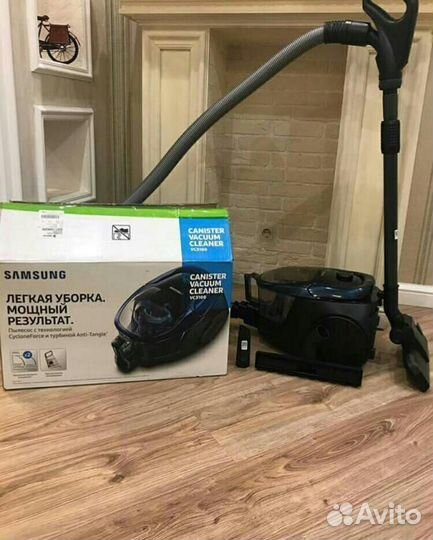 Пылесос с контейнером для пыли Samsung