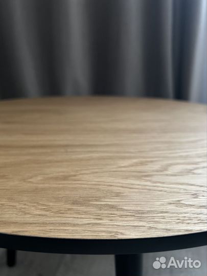 Дизайнерский журнальный столик