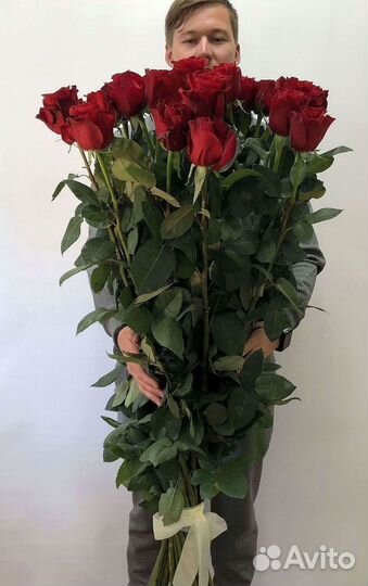 Метровые розы Доставка цветов
