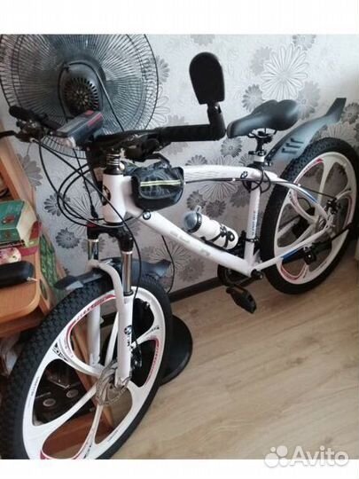 Велосипед BMW