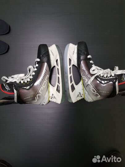 Хоккейные коньки bauer vapor hyperlite 10,5