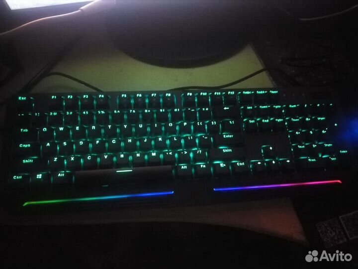Игровая клавиатура механиче подсветка Thunderobot