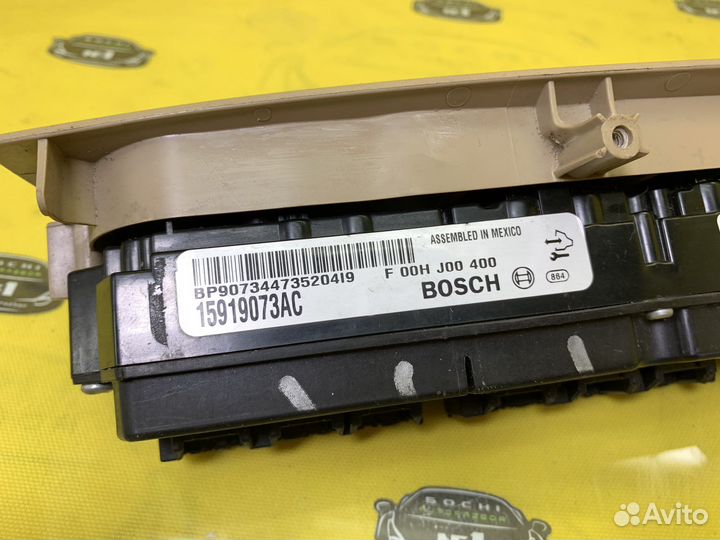 Cadillac srx блок кнопок стеклоподъемника