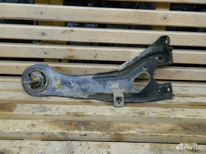 Hyundai i30 - Рычаг задний правый продольный