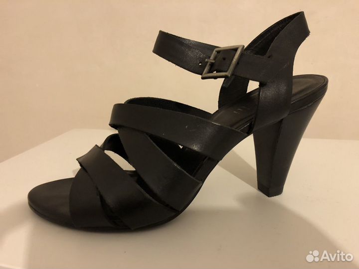 Босоножки 36