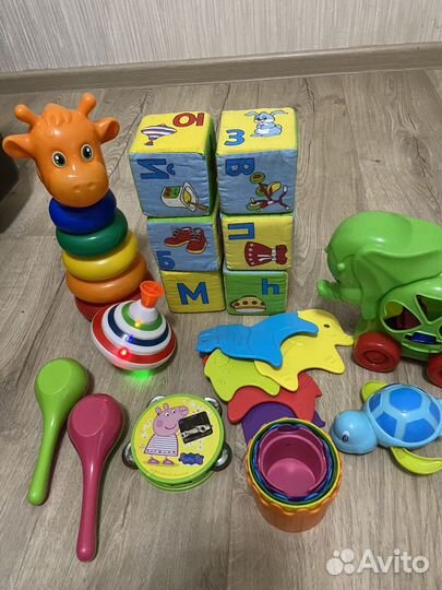 Развивающие игрушки пакетом