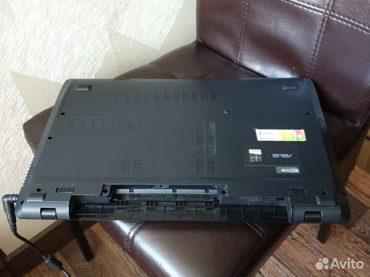 Asus. 17дюймов/ 2ядра/4Gb/ssd120