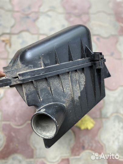 Корпус воздушного фильтра ваз в сборе