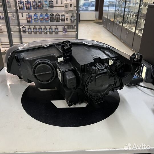 Фары BMW X5 E70 BI-LED Адаптивные Дорестайлинг