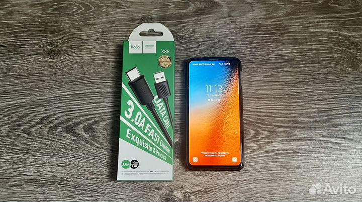 Samsung Galaxy S10e, 6/128 ГБ