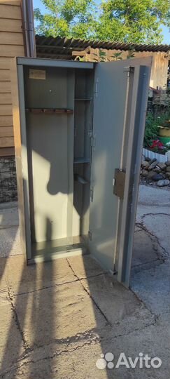 Оружейный сейф