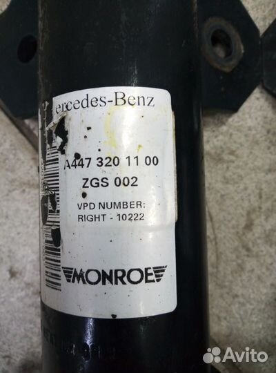 Амортизатор передний прав Mercedes Vito W447