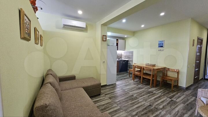 Квартира-студия, 42 м², 6/17 эт.