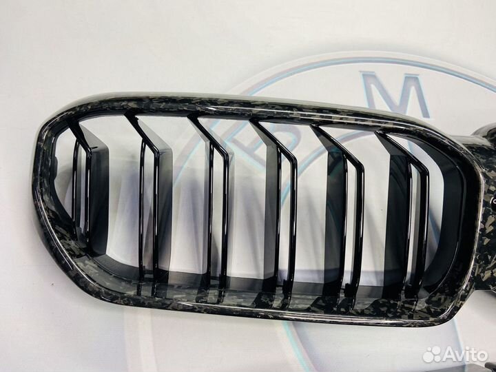 Комплект BMW G30 решётка, накладки кованый карбон