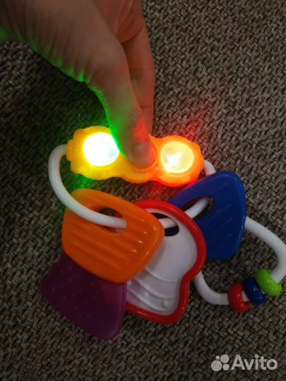 Развивающие фирменные игрушки погремушки грызунки