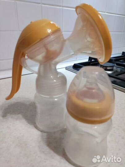 Молокоотсос ручной Maman с бутылочками