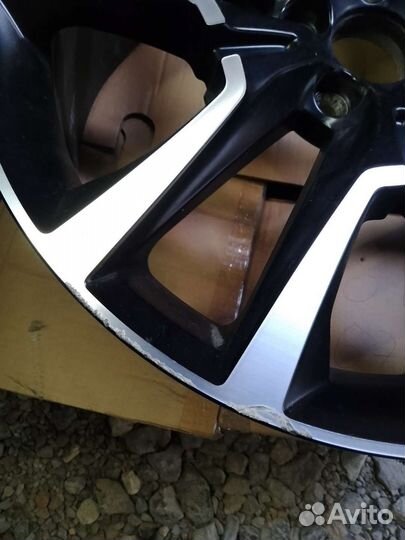 Диск литой Вольво