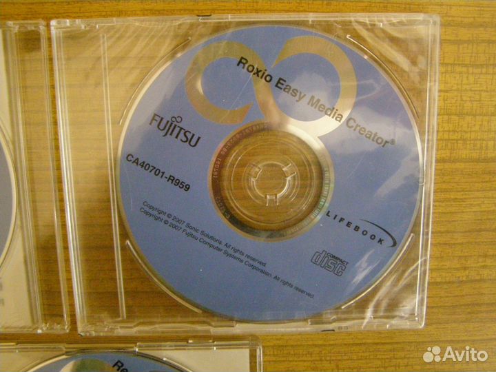 3 диска фирменных программ Fujitsu LifeBook T4220