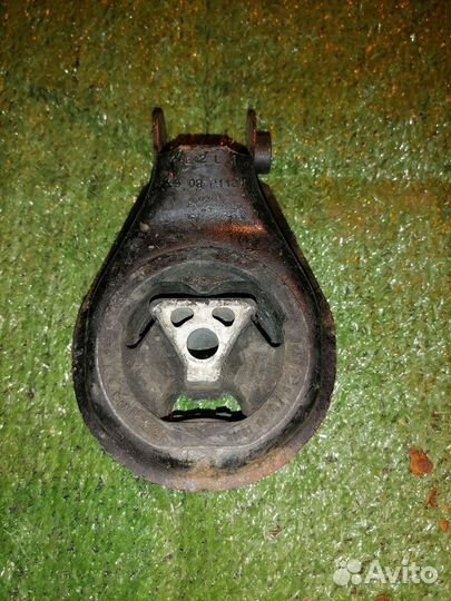 Опора двигателя (подушка двс) 4N516P082 Volvo S40