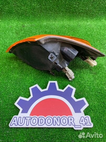 Габарит передний правый Nissan Ad vhny11 QG18DE