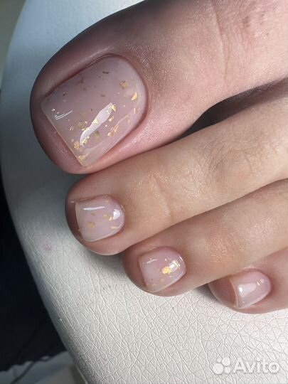 Маникюр, педикюр