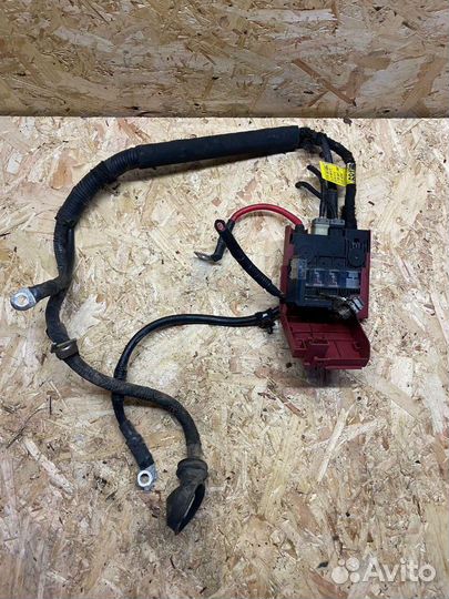 Клемма аккумулятора плюс Opel Mokka