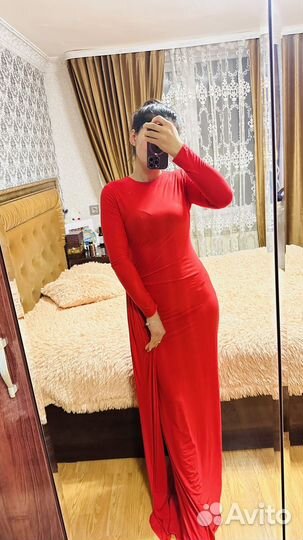 Платье красная