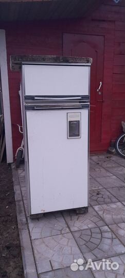 Продам холодильник бу