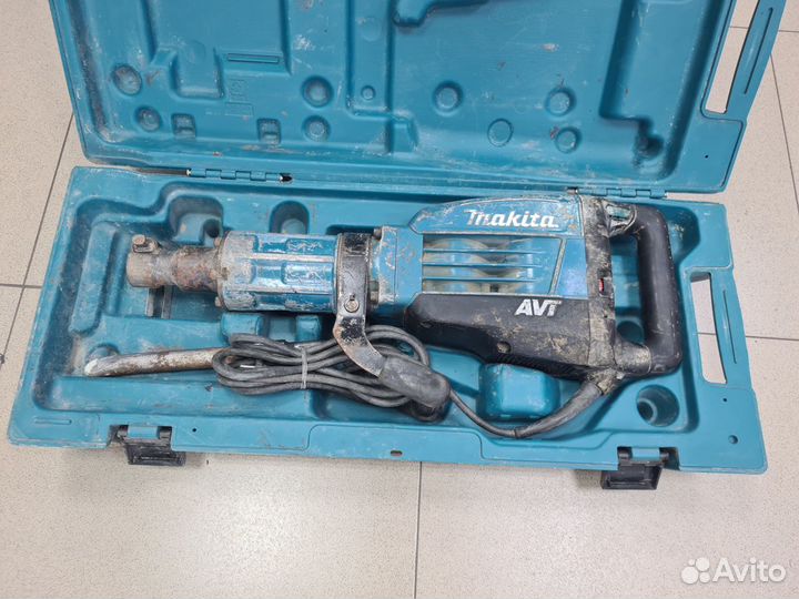 Отбойный молоток Makita HM1317C