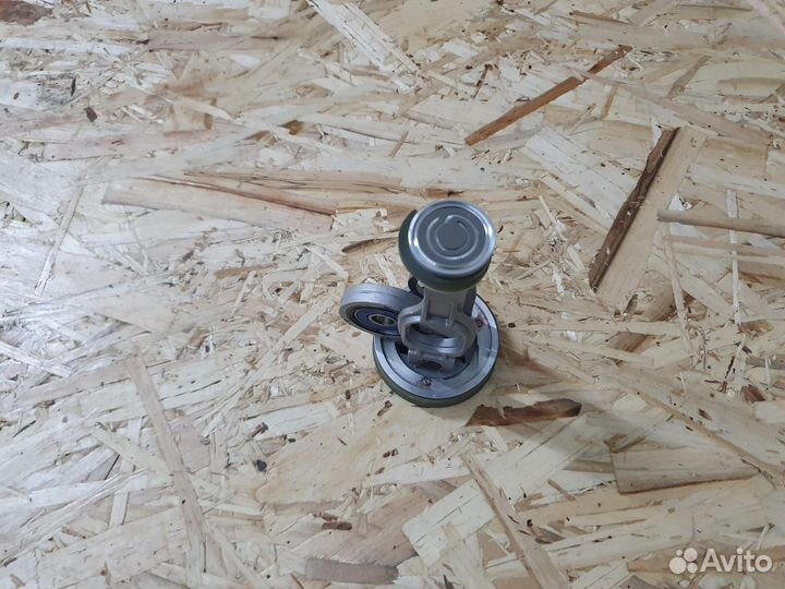 Поршень с кольцами компрессора