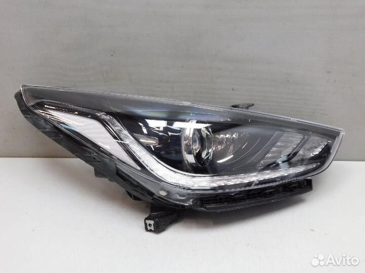 Фара правая Hyundai Solaris