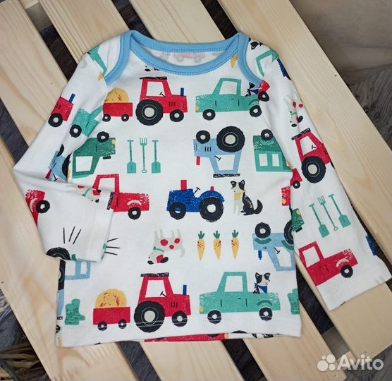 Новый лонгслив Nutmeg 6-9 мес