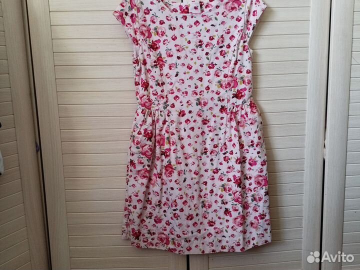 Платье фирменное 134-140
