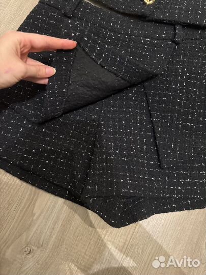 Костюм Zara жилет и юбка-шорты S