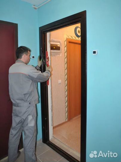 Установка входных и межкомнатных дверей