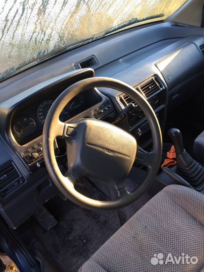 Mitsubishi Space Wagon 2.0 МТ, 1997, 398 888 км