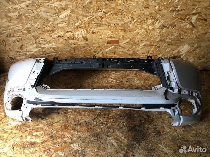 Бампер передний Mitsubishi Pajero Sport