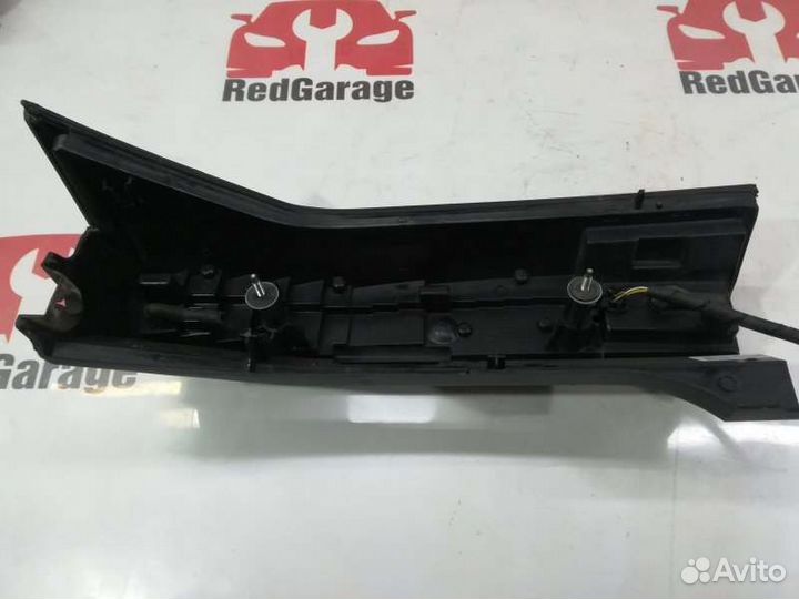 Фонарь левый Cadillac Srx LH2 2004