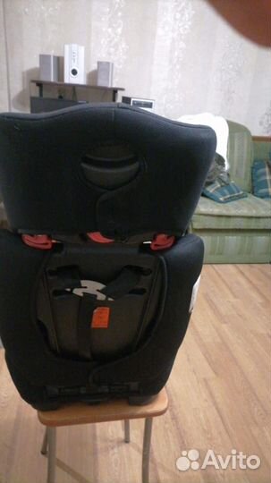 Автомобильное детское кресло от 9 до 36 кг