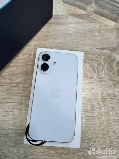 iPhone 16, 128 ГБ