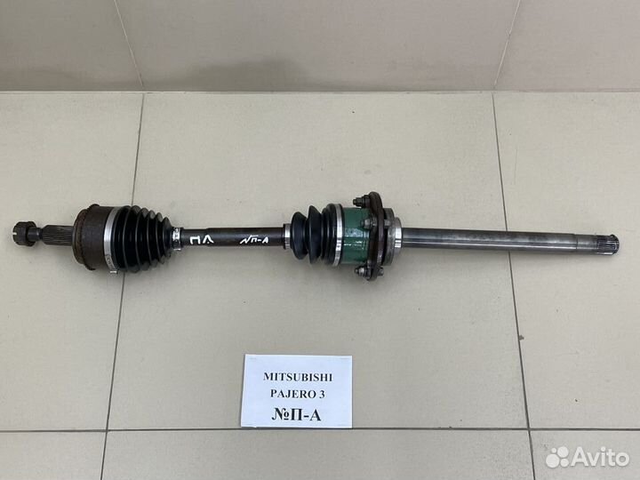 Привод передний правый Mitsubishi Pajero 3