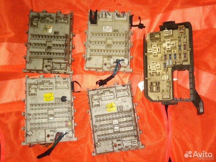 Блок предохранителей Nissan Almera N16