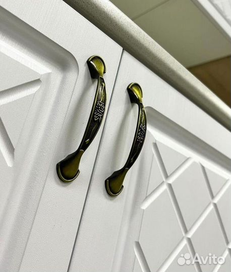 Кухня прямая белая