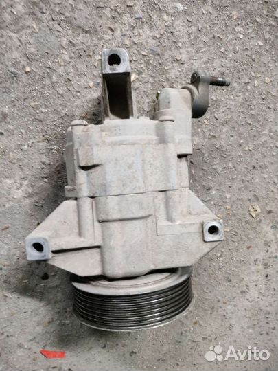 Компрессор кондиционера Ниссан тиида