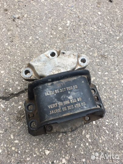 Подушка двс правая EP6 120 л с Citroen C4 разбор