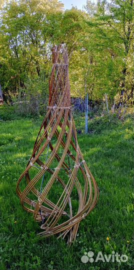 Плетёные деревья из ивы