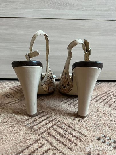 Туфли женские