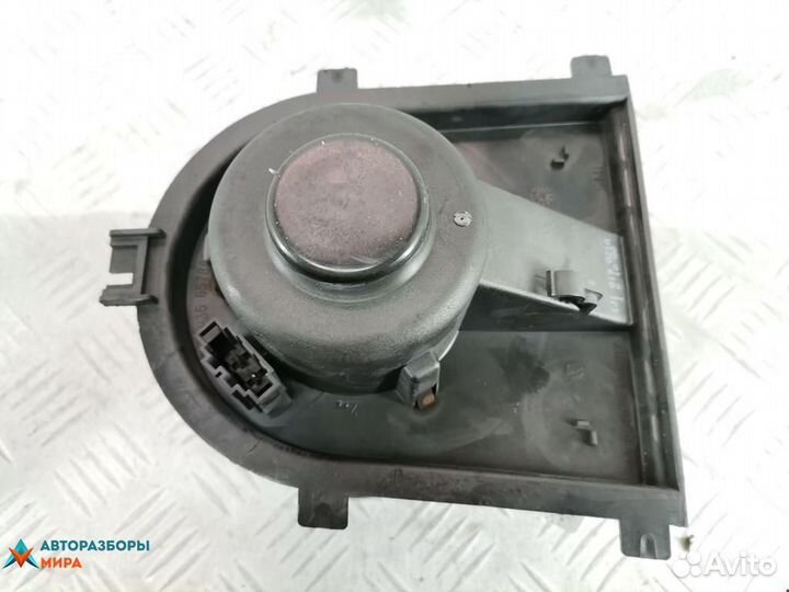 Моторчик печки Volkswagen Bora 2000 1J1819021C