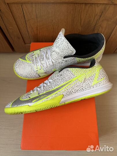 Бутсы футзалки Nike mercurial vapor 14 на 39-40 р