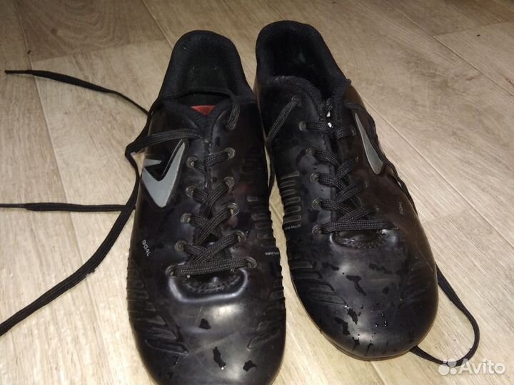 Футбольные бутсы 34 размер